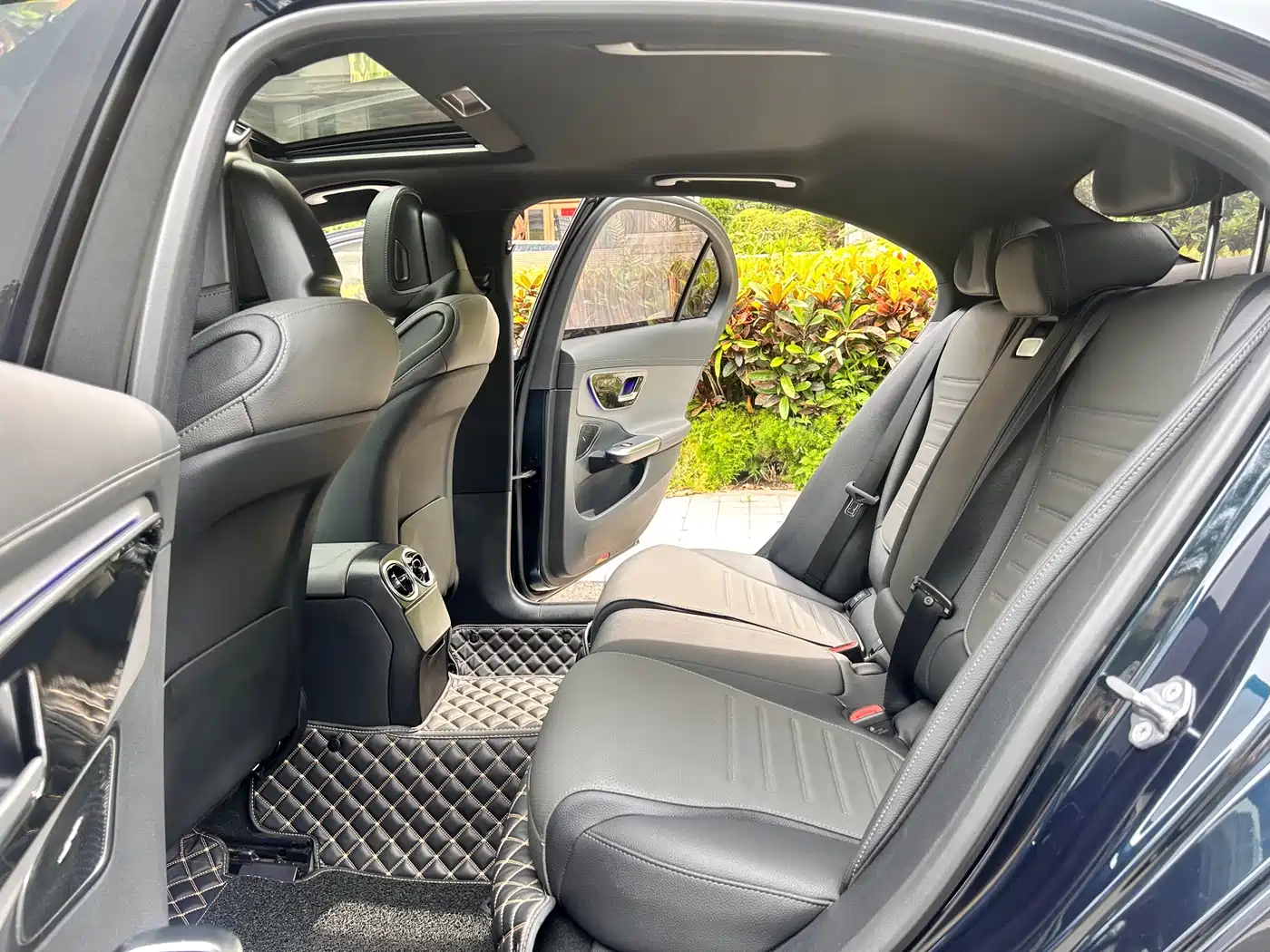 Mercedes-Benz C-Class 2023 C 200 L Sport фото 19