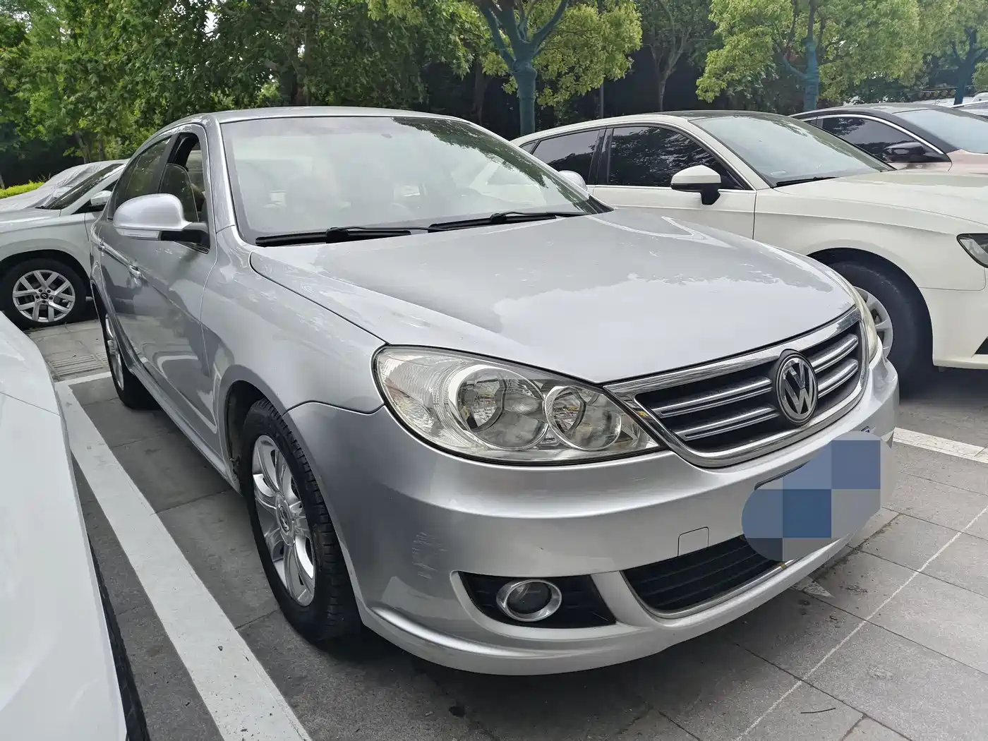 Volkswagen Lavida 2011 1.6L Automatic Pinxuan Edition фото 3