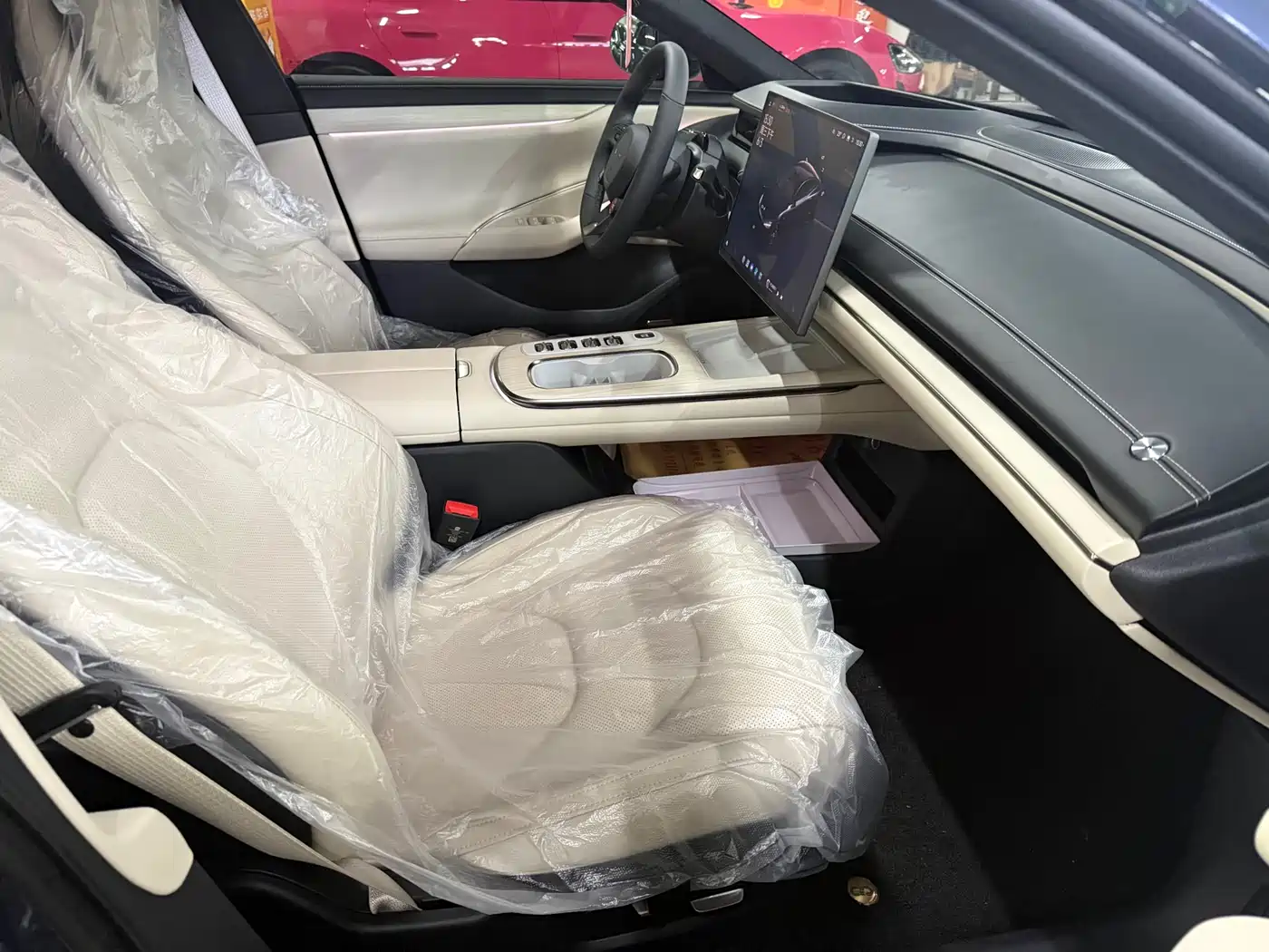 Xiaomi Auto Xiaomi SU7 2024 AWD Extended Range Advanced Smart Driving Max Edition фото 9