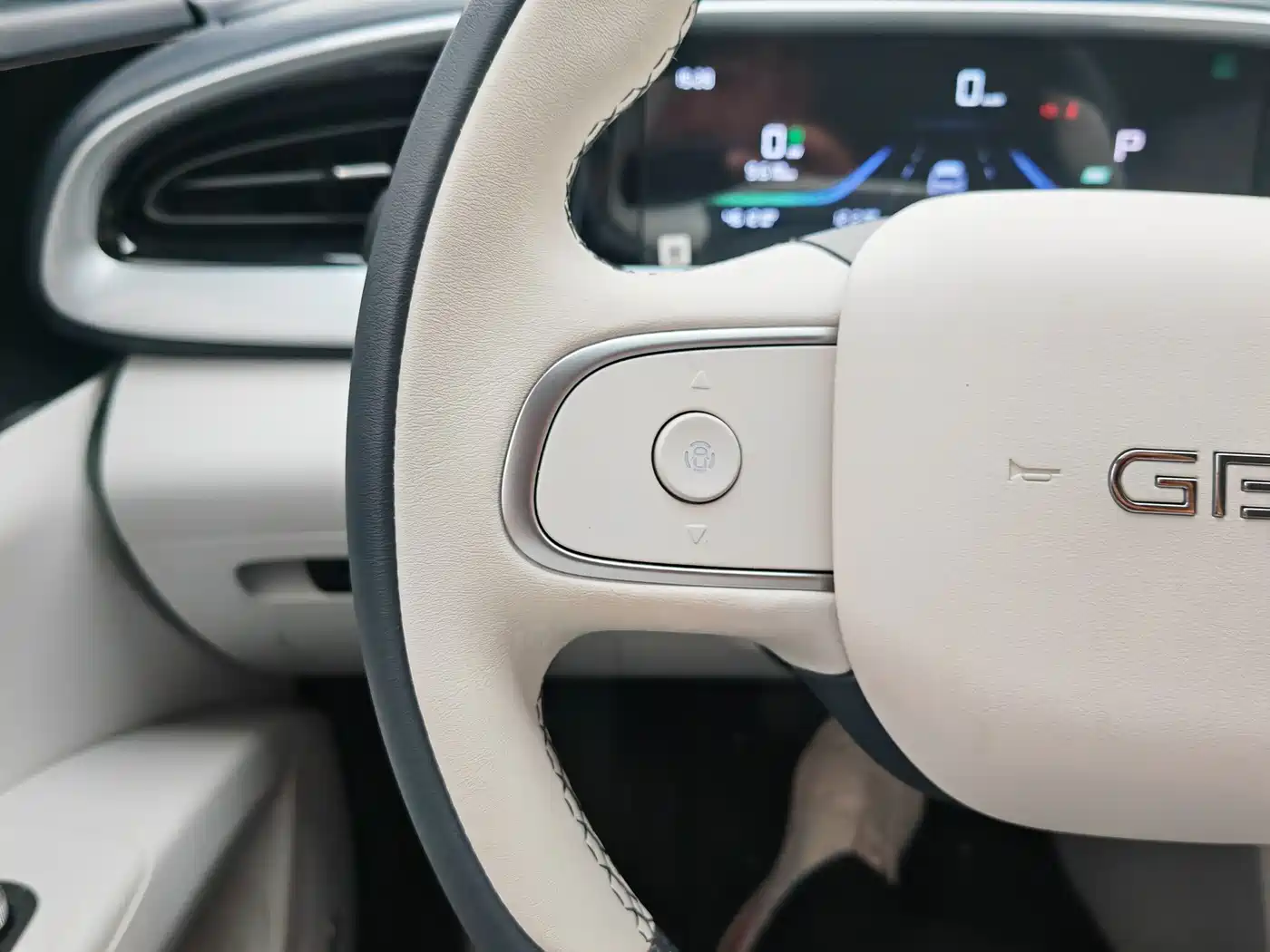 Geely Galaxy Starry Wish 2025 UP 410km Explorer Edition фото 6