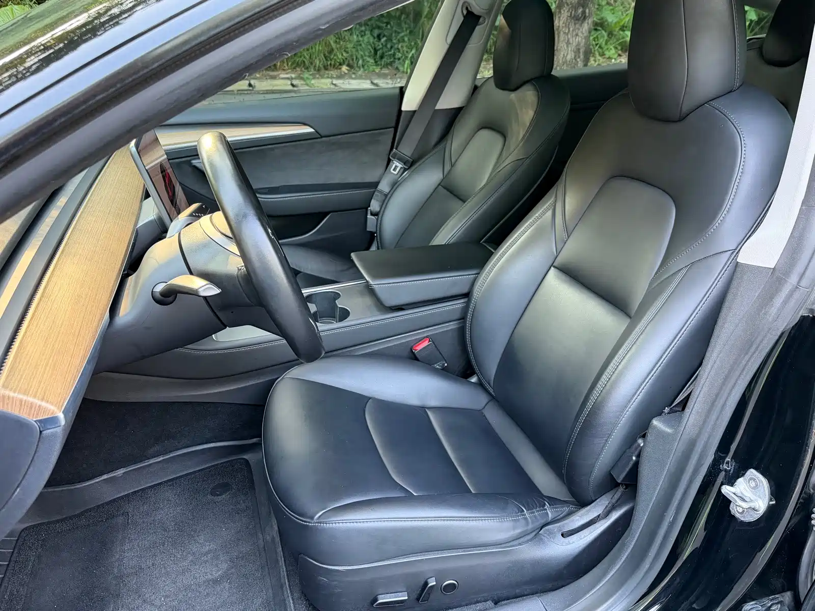 Фото 8 - Tesla Model 3