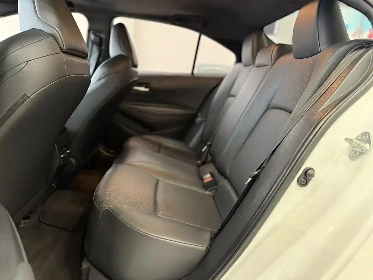 Toyota Levin 2023 185T CVT Luxury фото 9