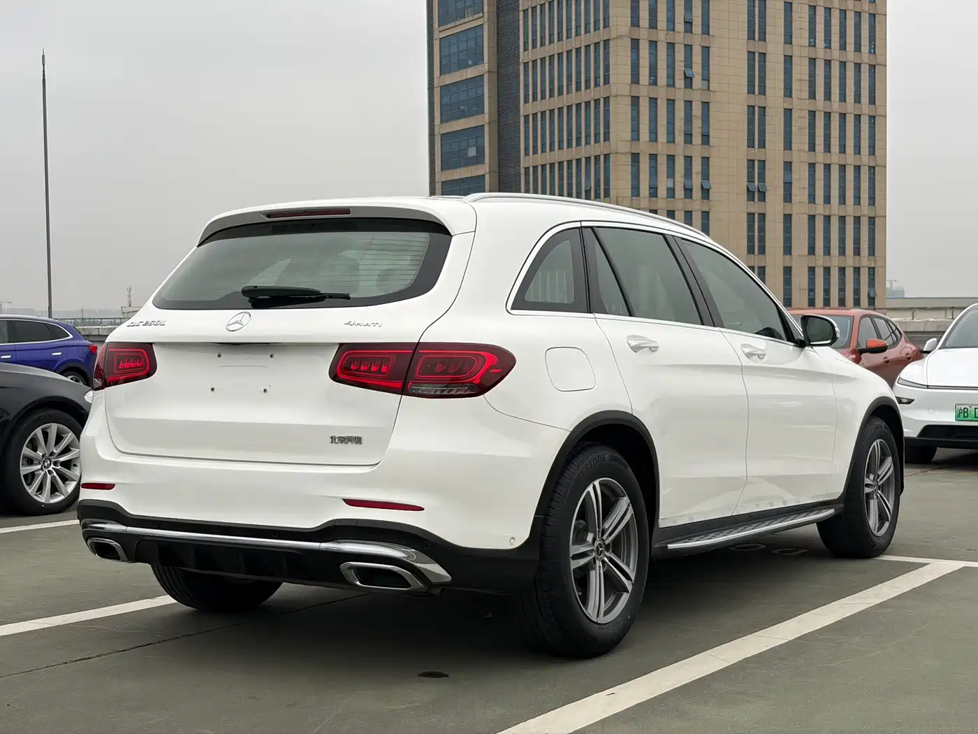 Mercedes-Benz GLC 2020 GLC 260 L 4MATIC Luxury фото 4