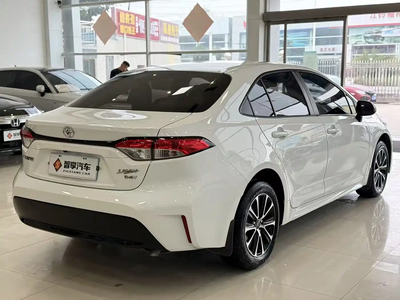 Toyota Levin 2023 185T CVT Luxury фото 5