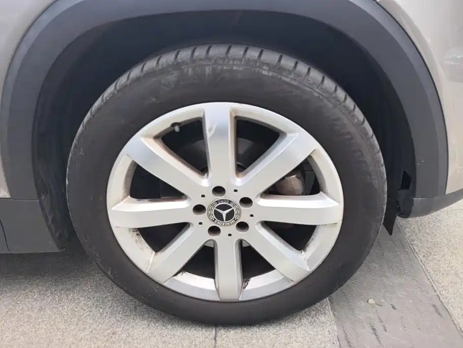 Фото 6 - Mercedes-Benz GLB