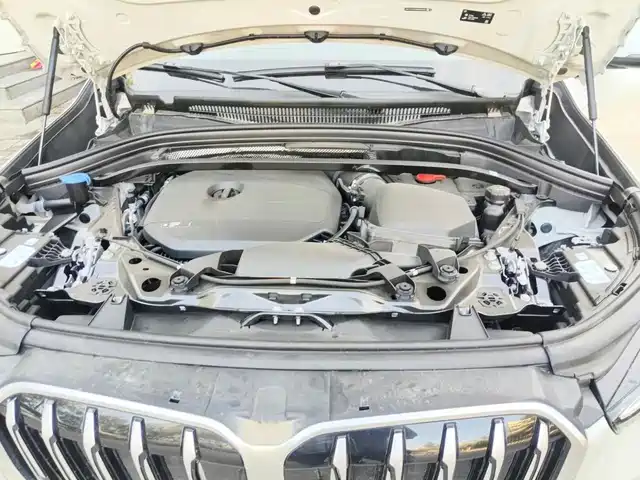 BMW X1 2023 sDrive25Li X Design Package — фото 3