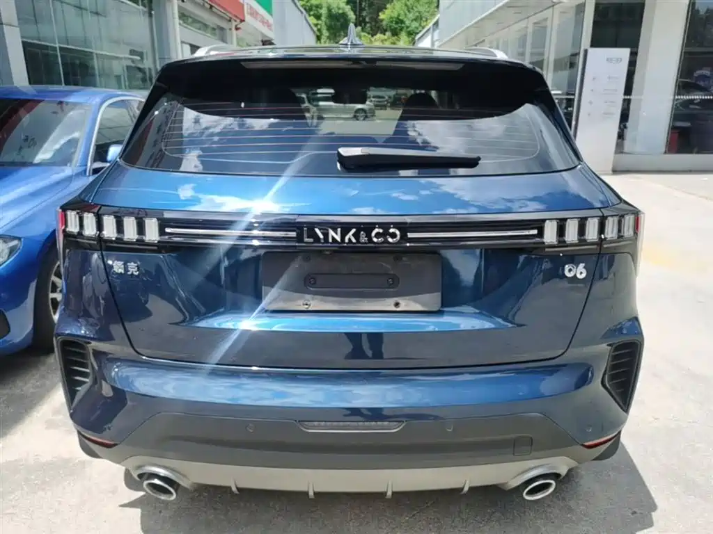 Lynk & Co 06 2020 1.5T Halo фото 6