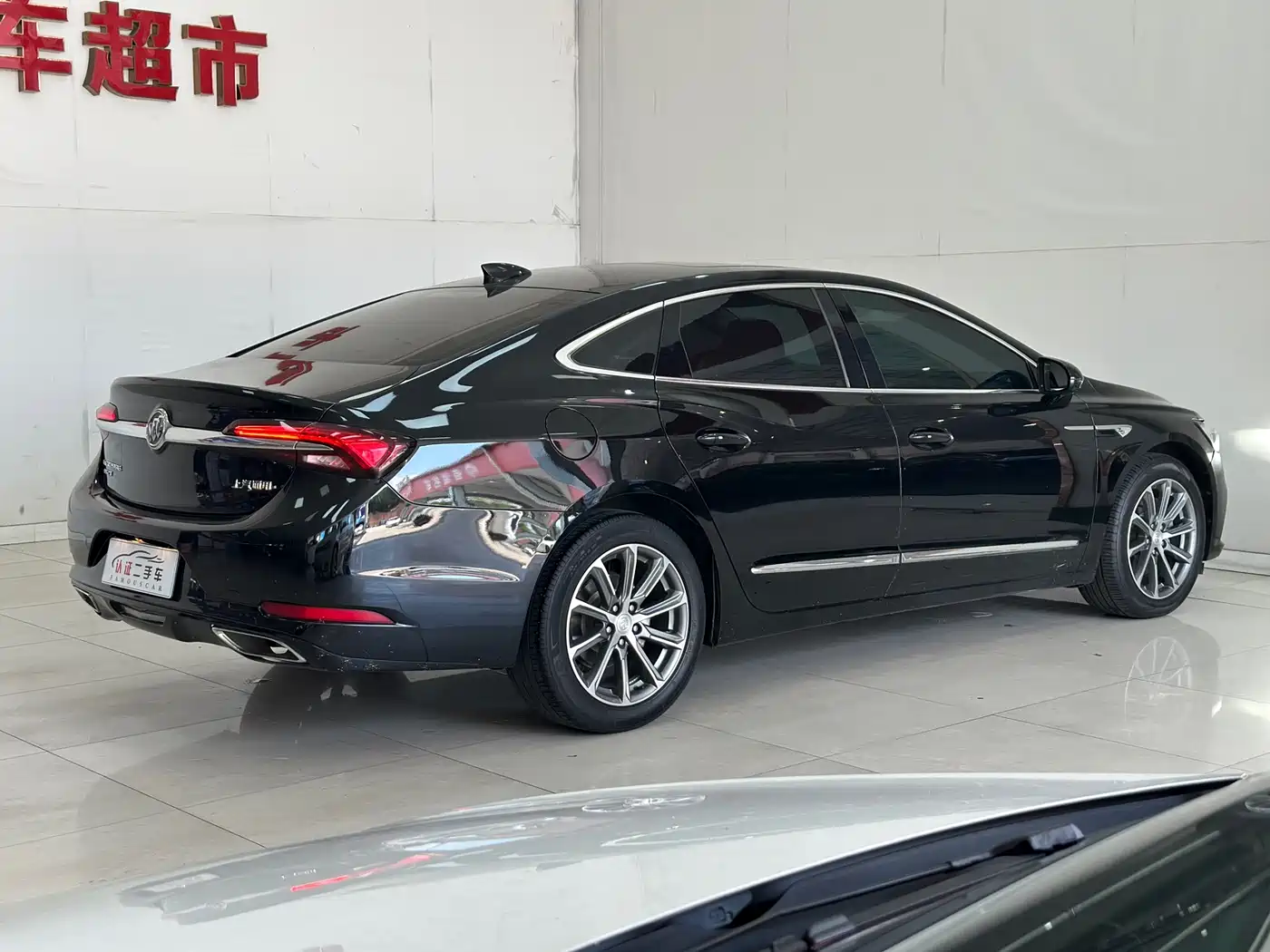 BUICK LACROSSE