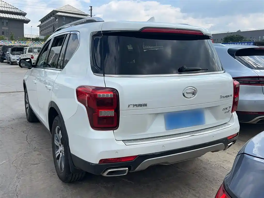 GAC Trumpchi Trumpchi GS7 2017 320T 2WD Luxury Smart Connect фото 6