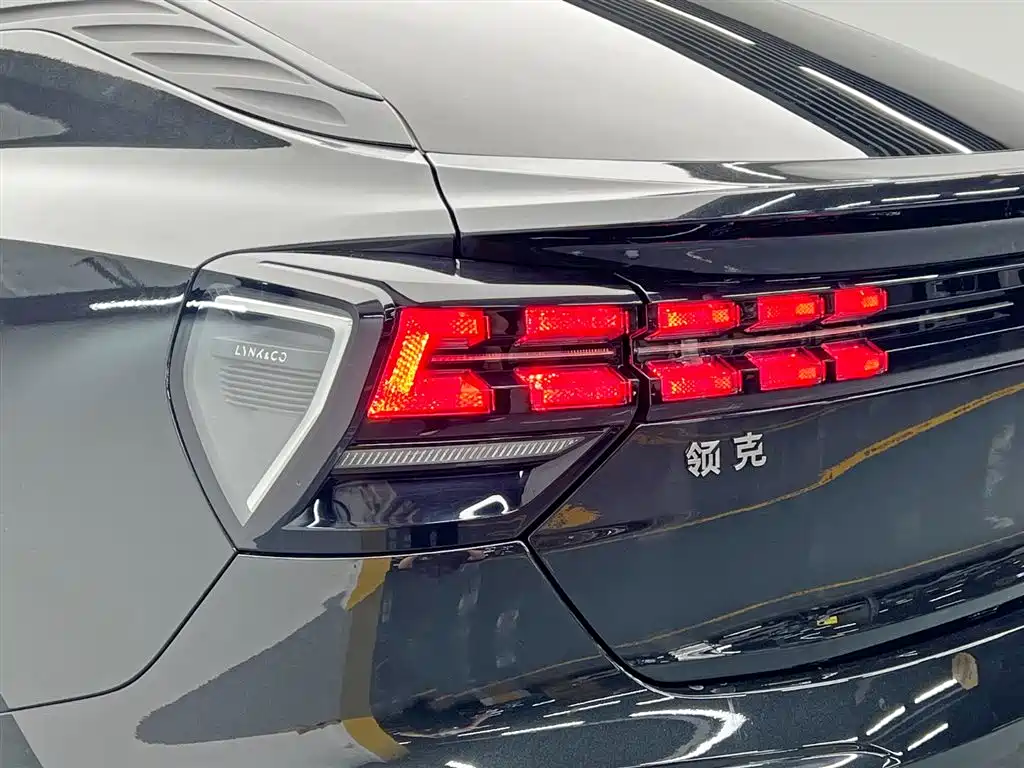 Lynk & Co 05 2020 2.0TD 4WD Halo Edition фото 10
