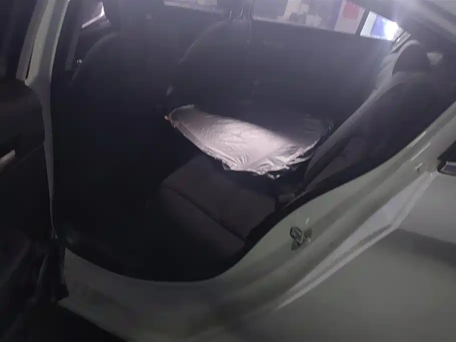 Chevrolet Cavalier 2019 320 Automatic Enjoyment Edition фото 11