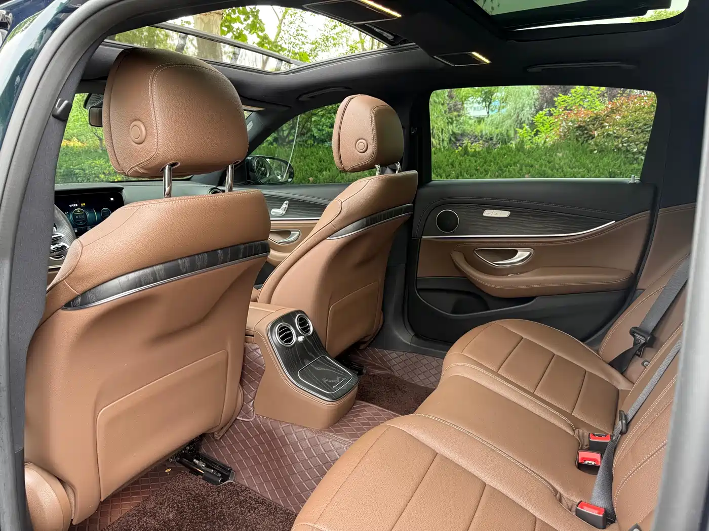 Mercedes-Benz E-Class 2023 Facelift E 260 L Sport фото 18