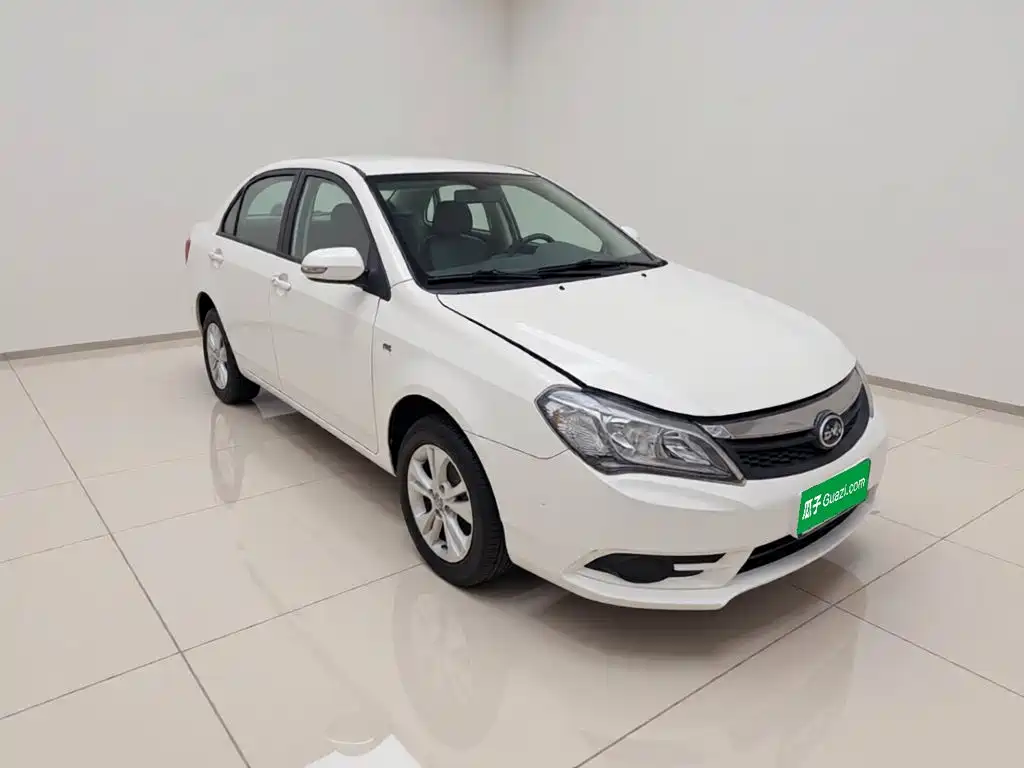 Фото 3 - BYD F3