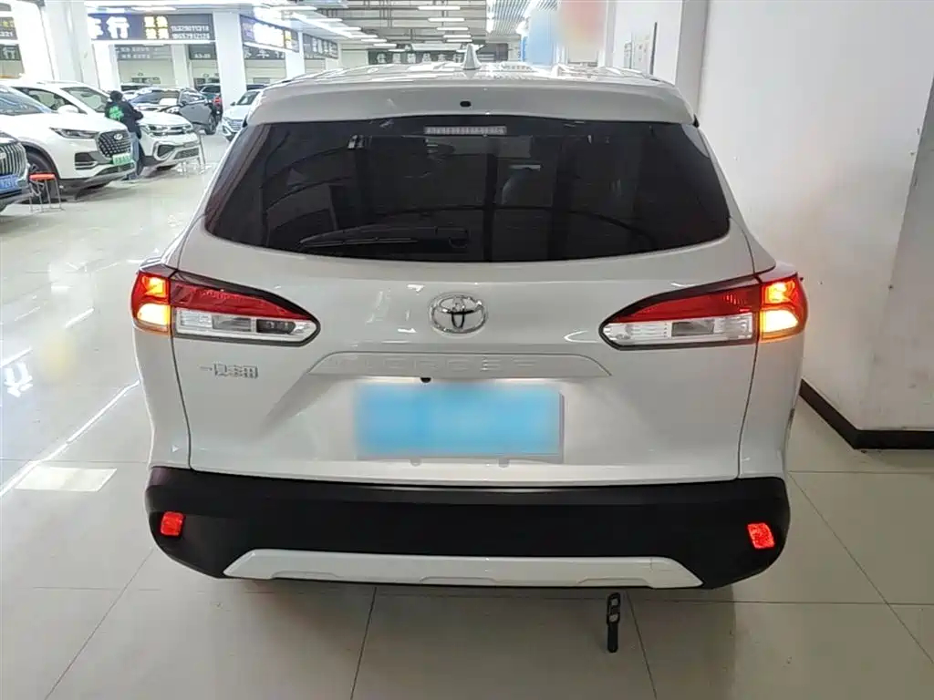 Toyota Corolla Cross 2023 2.0L Elite Edition фото 6