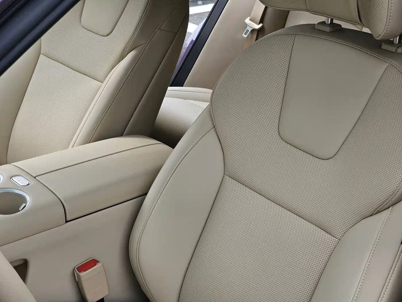 AITO Wenjie AITO M5 2025 Extended Range Ultra AWD фото 12
