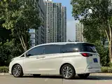 Фото 20 - Buick GL8