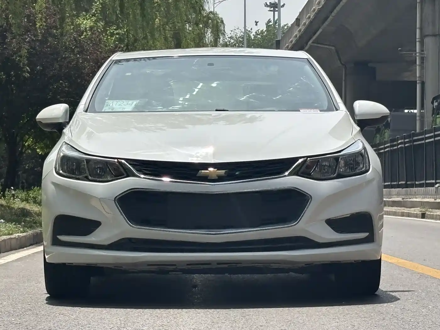 Chevrolet Cruze 2017 1.5L Automatic Pioneer Sunroof фото 2