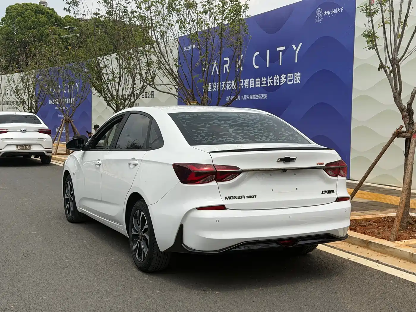 Chevrolet Monza 2019 RS 330T Auto Smooth Edition China VI фото 12