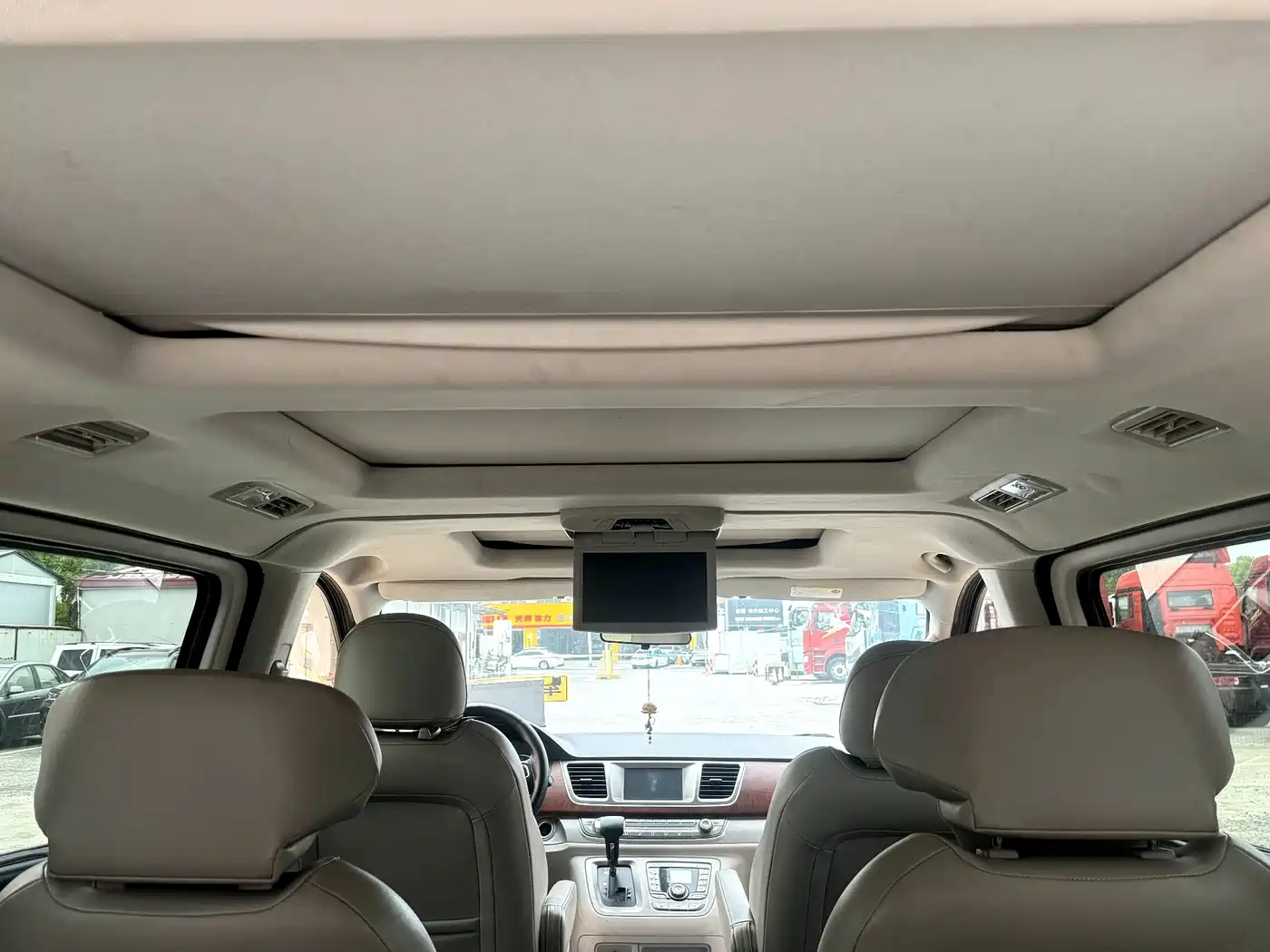 SAIC Maxus Maxus G10 2016 2.0T Automatic Executive Edition фото 13