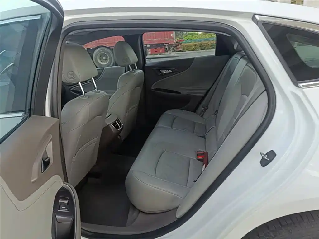 Chevrolet Malibu XL 2019 535T CVT Sharp Edition фото 17