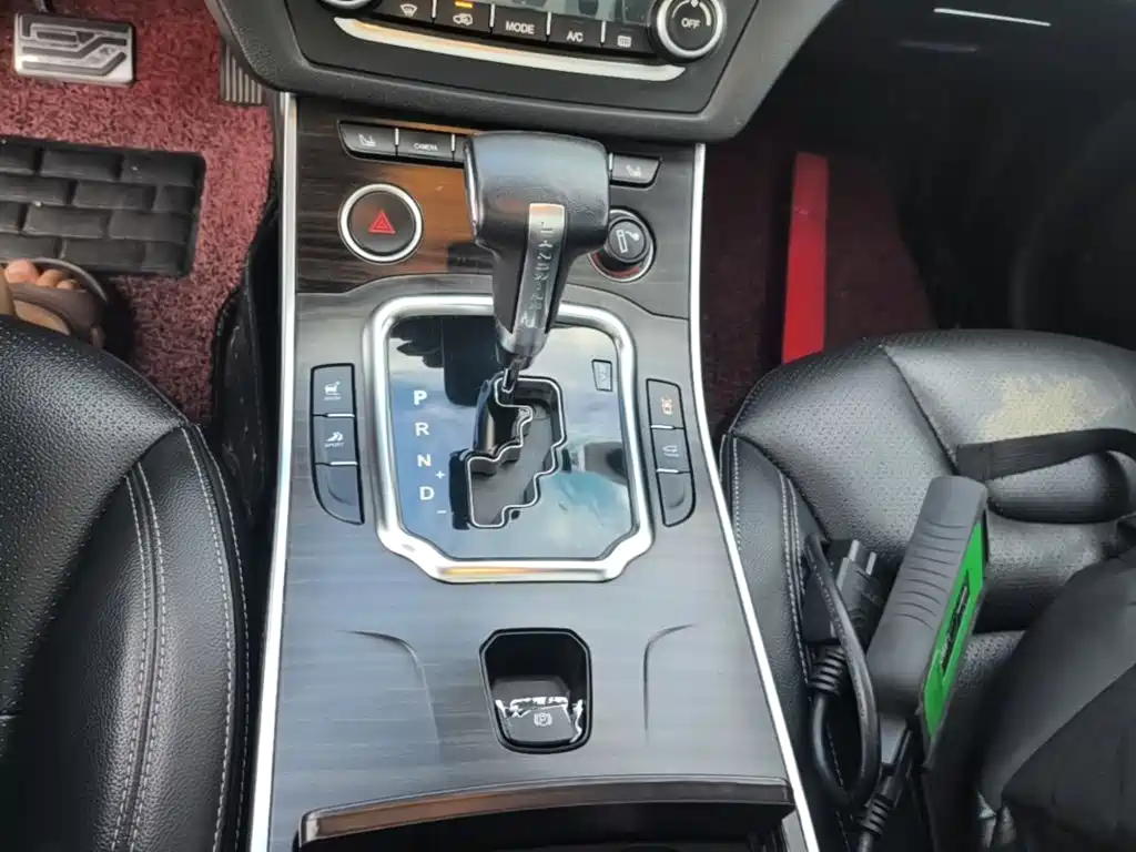 Landwind X7 2016 2015 2.0T Panorama Premium