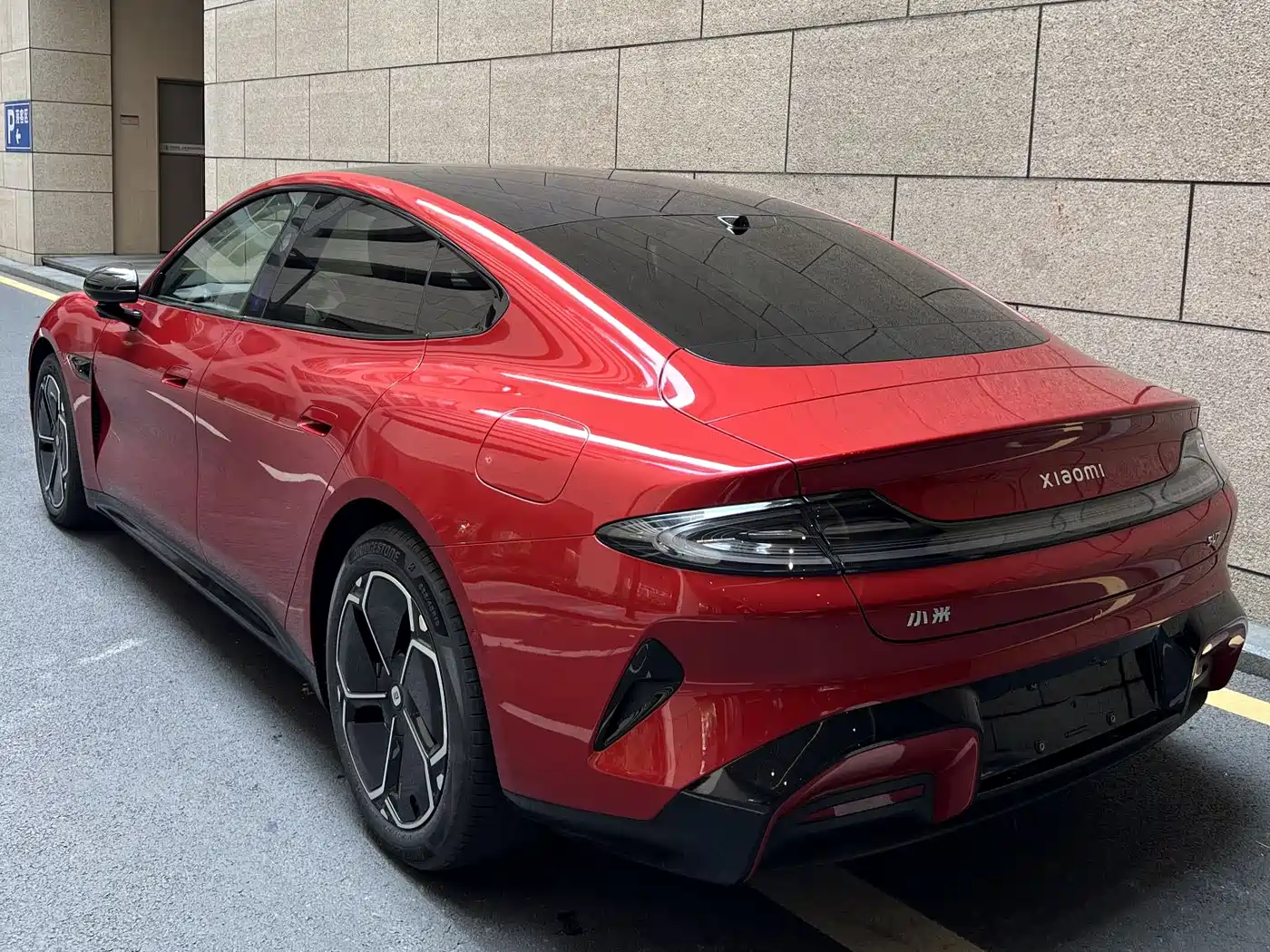 XIAOMI CAR XIAOMI SU7