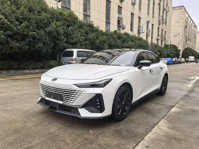 Changan UNI-V 1.5T, Премиум