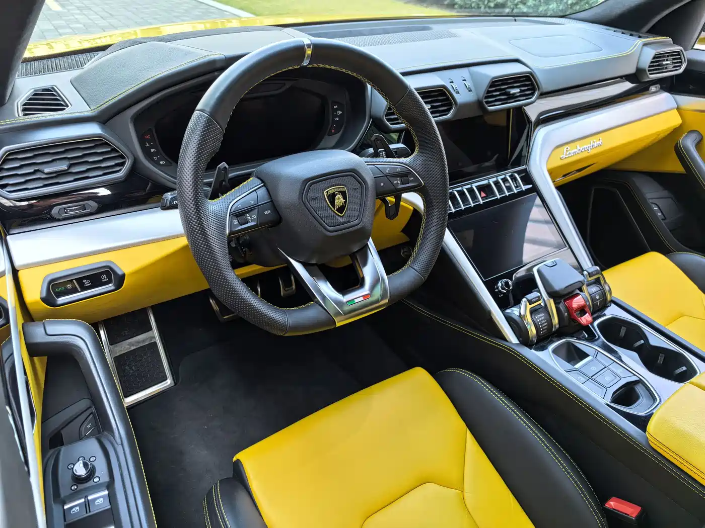 Lamborghini Urus 2021 4.0T V8 фото 40