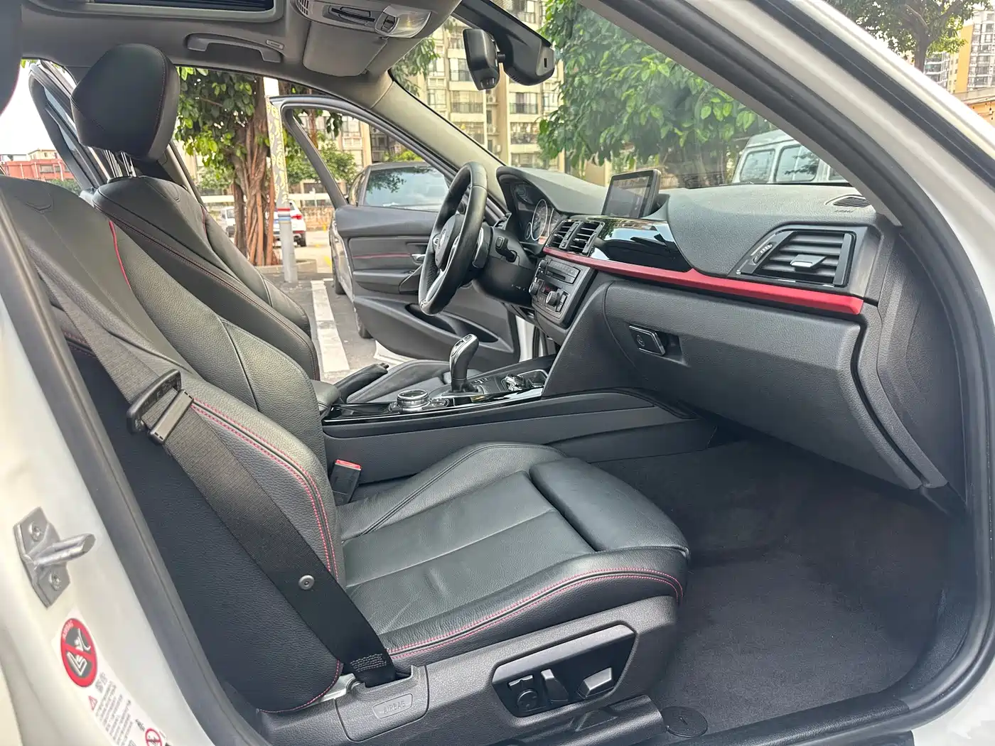 BMW 3 Series 2015 320i Sport Design Package фото 13