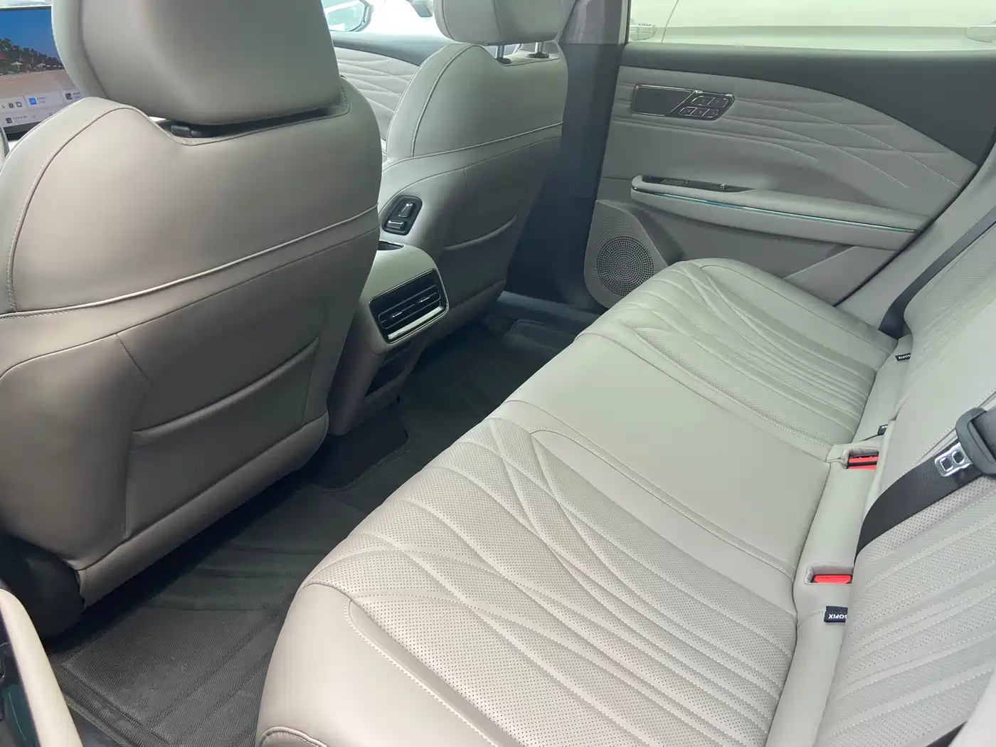 GEELY GALAXY GALAXY SPARKLE 8