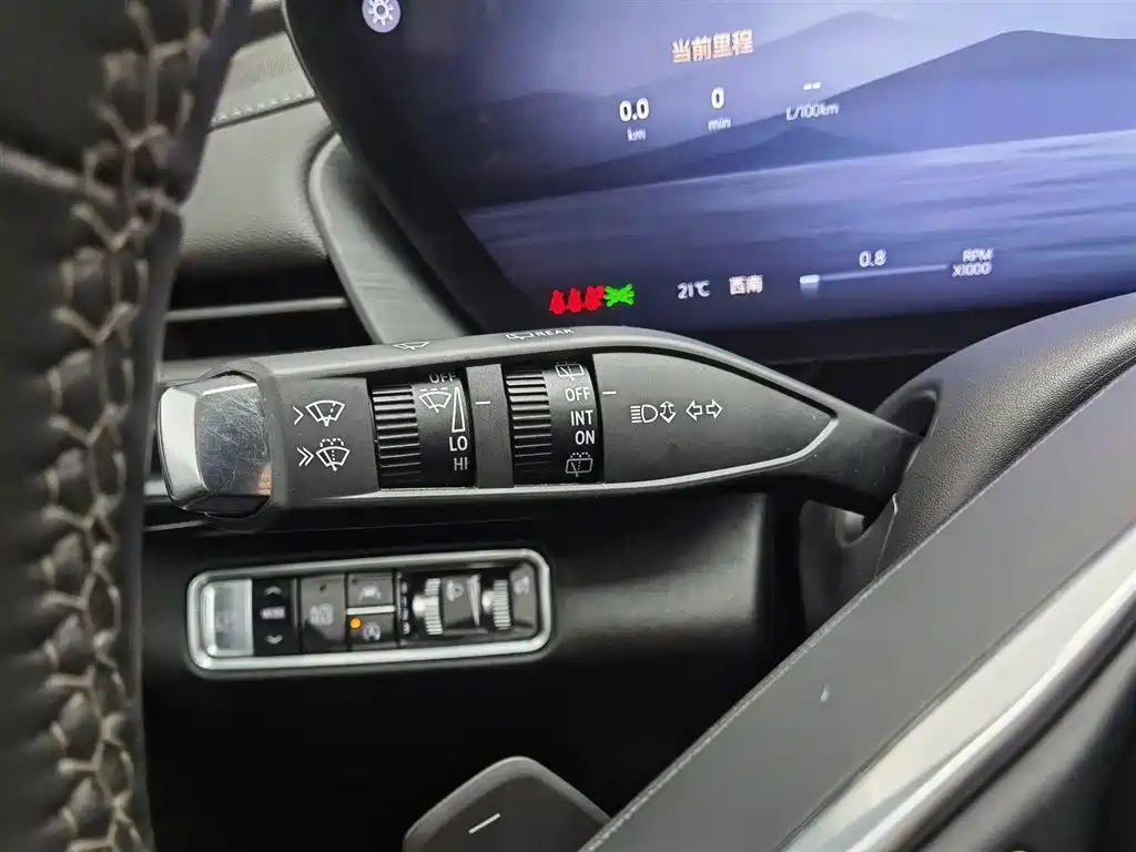 Buick Envision Plus 2025 Enclave Plus 28T 2WD Platinum Edition фото 21