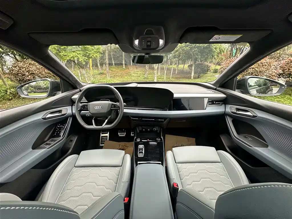 Audi Q6L e-tron 2025 Model Pioneer Edition фото 6