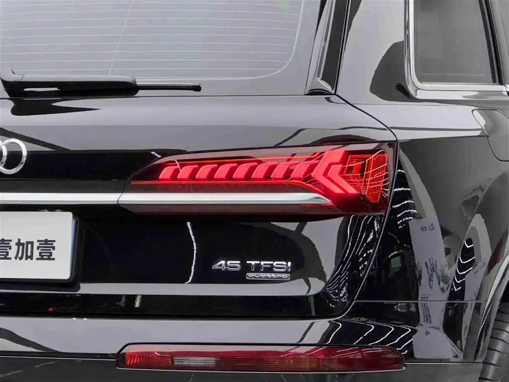 Audi Q7 2023 45 TFSI quattro S line Sport фото 17