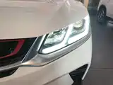 Фото 24 - Geely Coolray