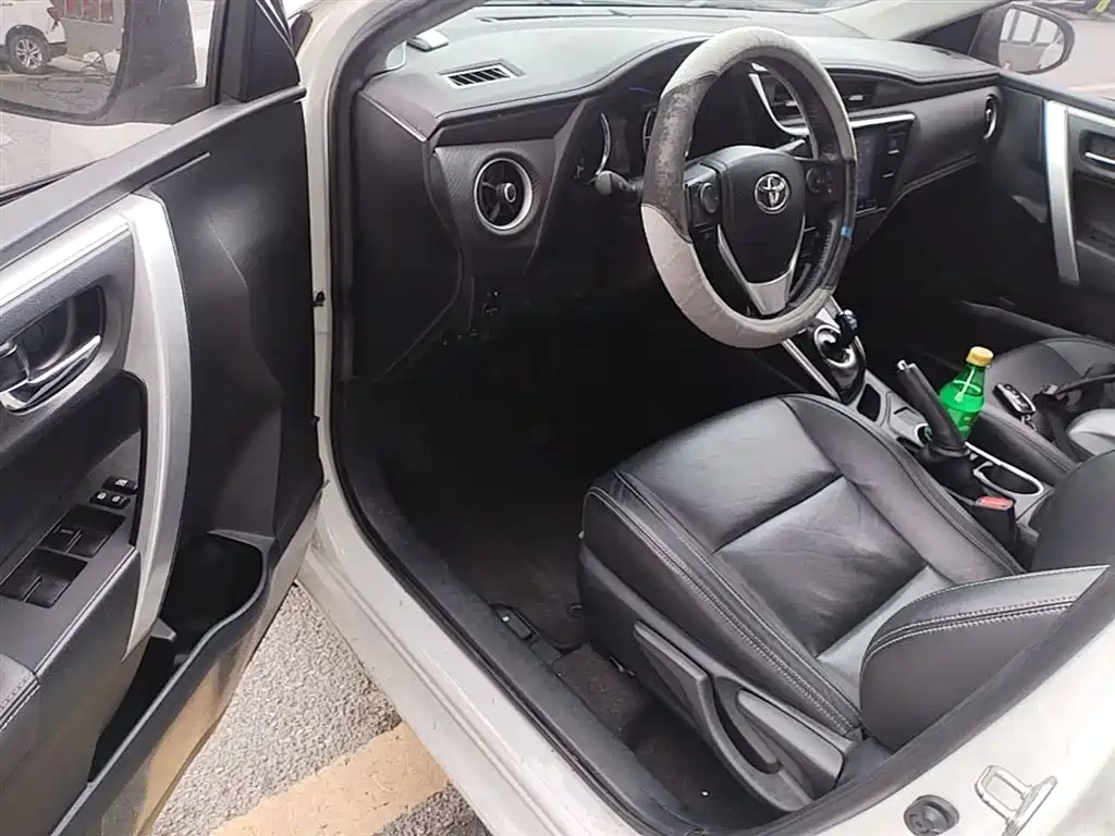 Toyota Levin Twin Engine E+ 2019 1.8PH V E-CVT Luxury Edition фото 14