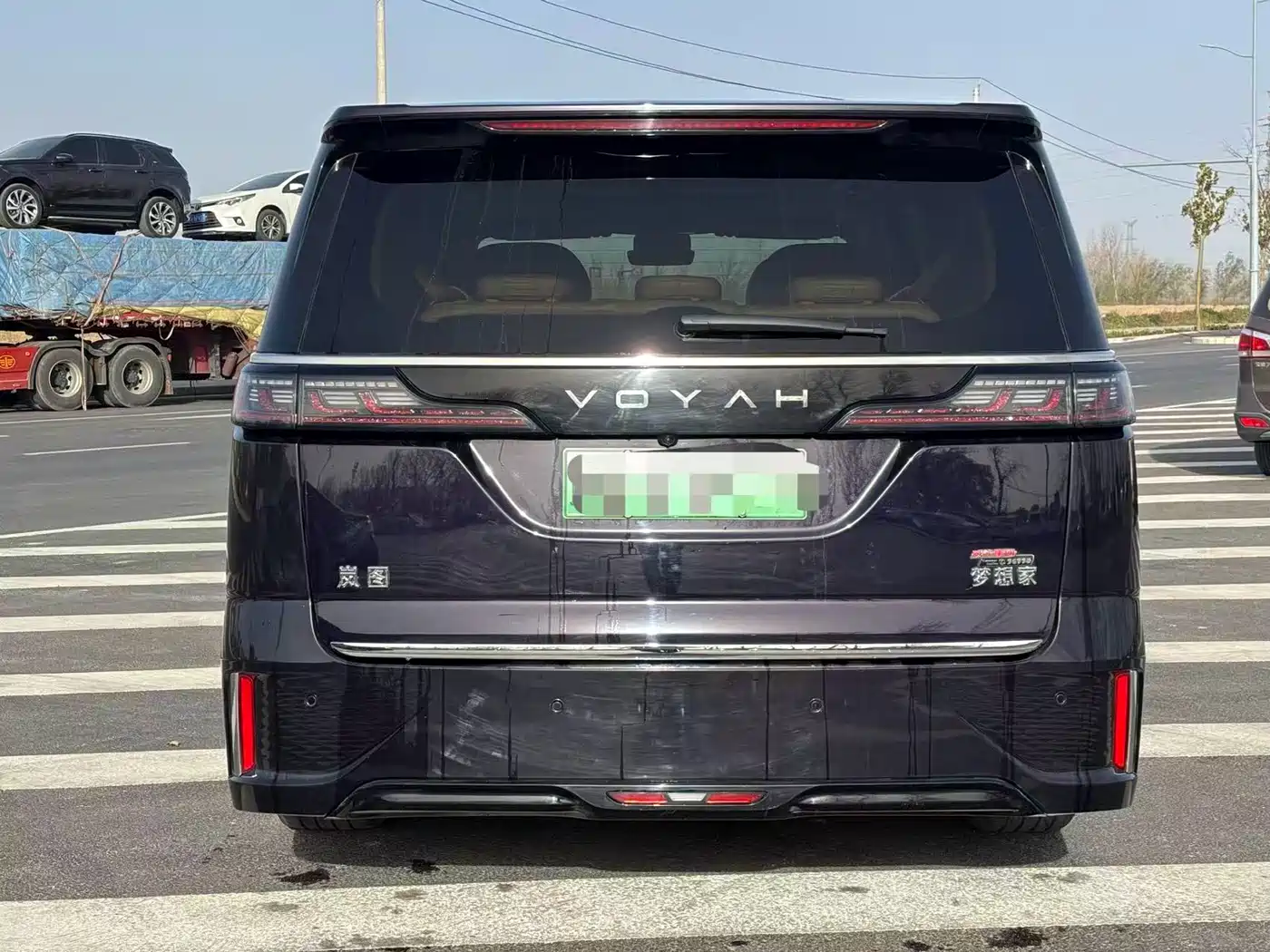 Voyah Auto Voyah Dreamer 2025 PHEV AWD Flagship Kunpeng Edition фото 9