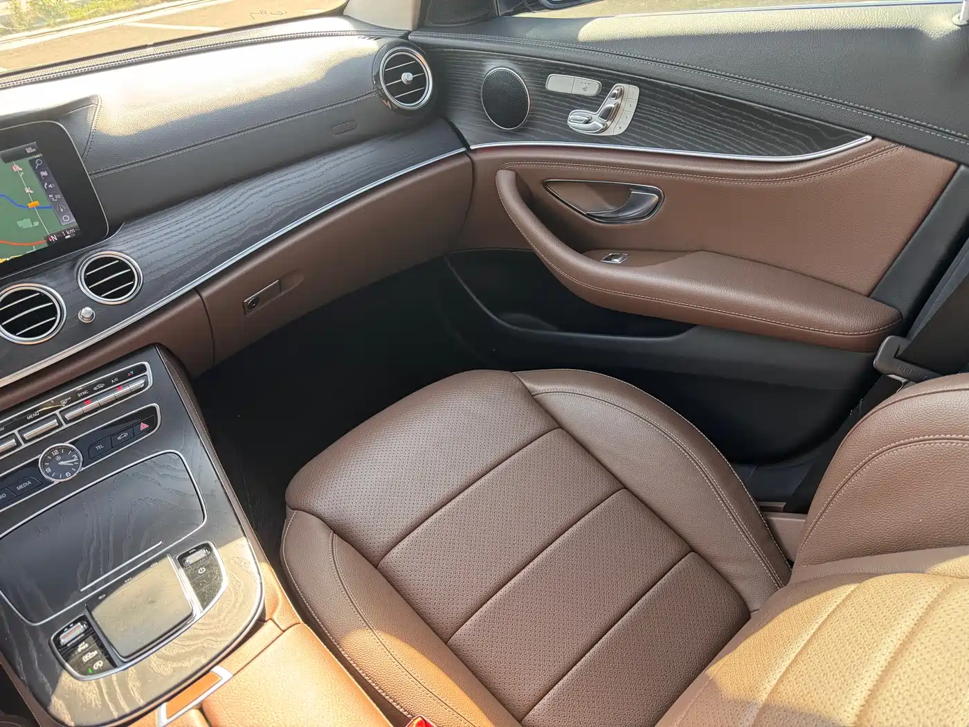 Mercedes-Benz E-Class 2019 Facelift E 300 L Sport Fashion фото 15