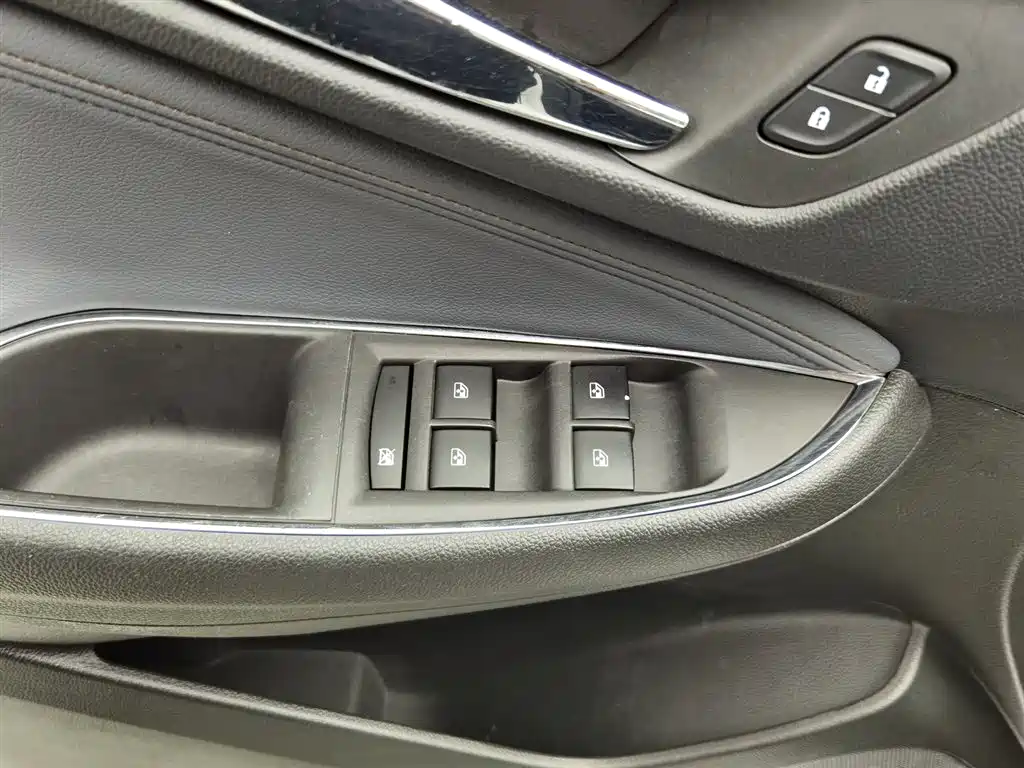 Chevrolet Cruze 2018 320 Automatic Xuanfeng Urban Edition фото 9