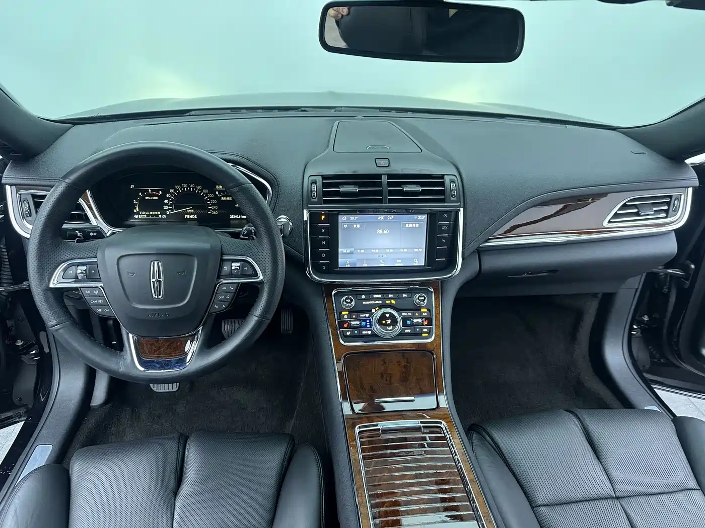 Lincoln Continental 2021 2019 2.0T 2WD Zunya Edition China VI