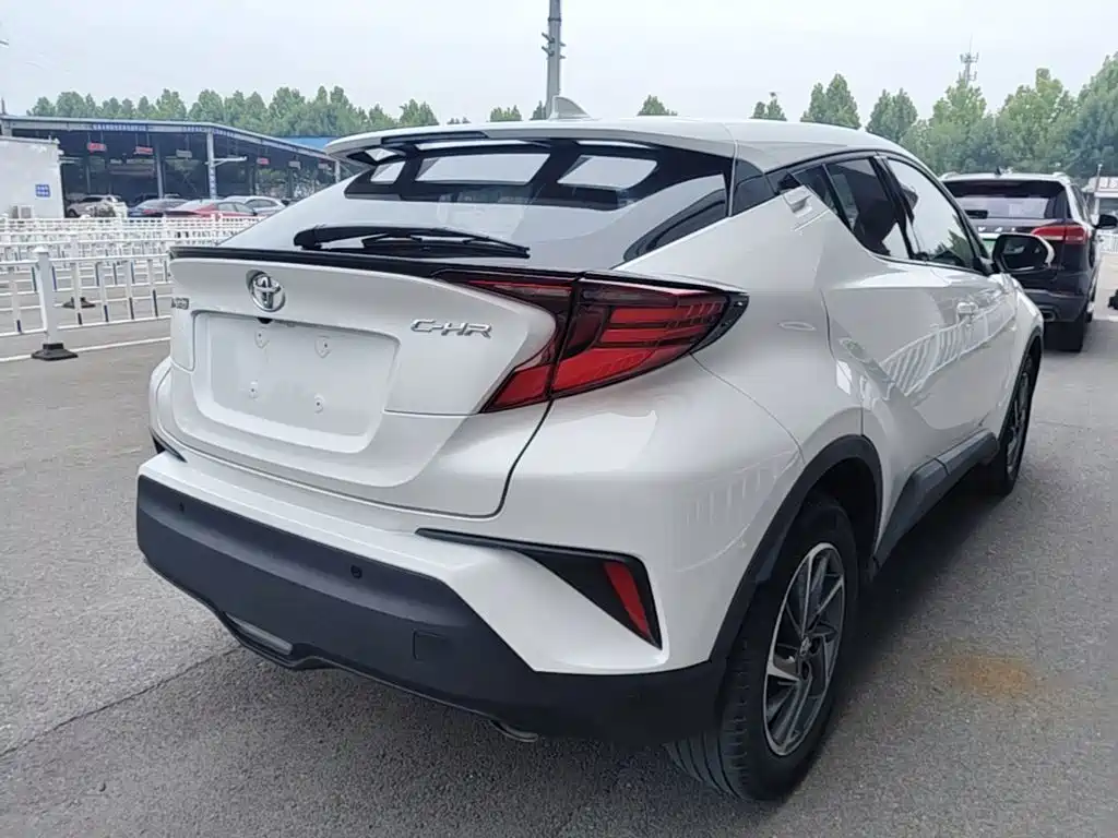 Toyota C-HR 2023 2021 2.0L Luxury Edition