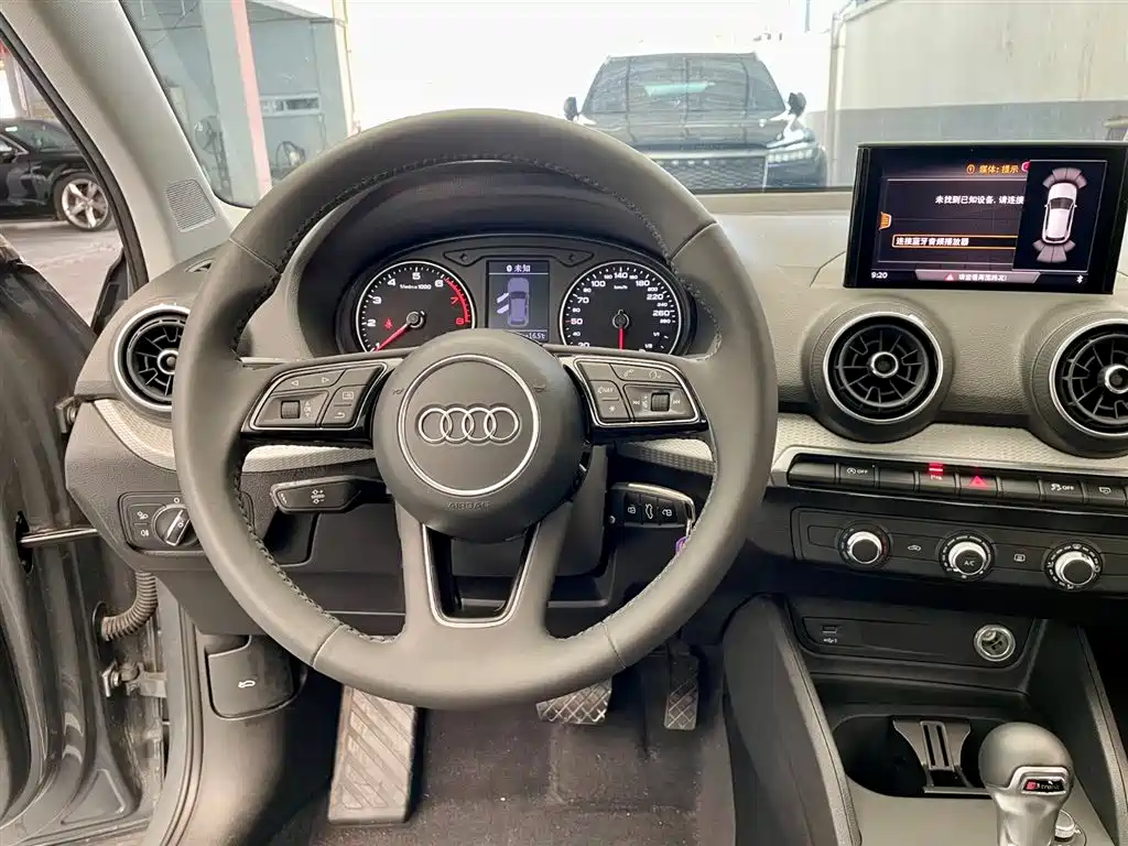 Audi Q2L 2020 35 TFSI Progressive Dynamic Model фото 12