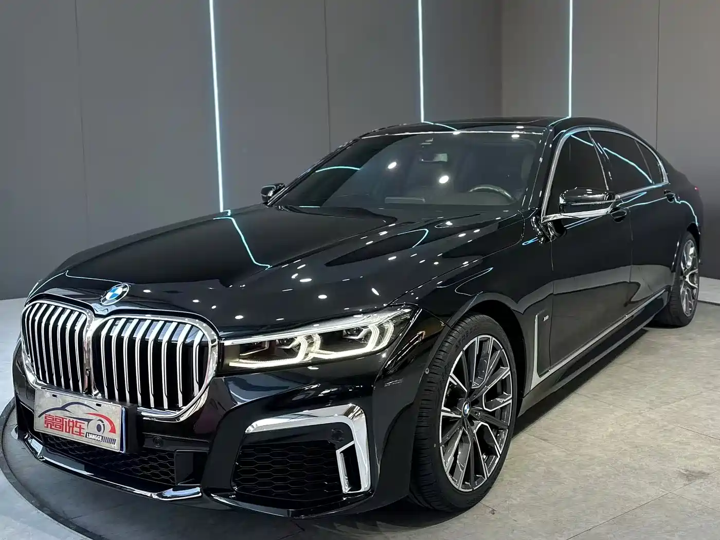 BMW 7 SERIES