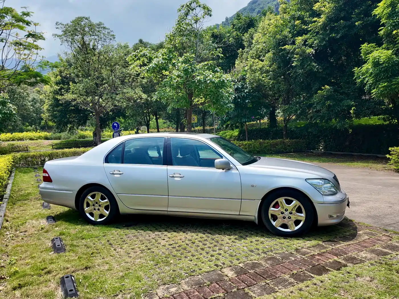Lexus LS 2005 2005 430