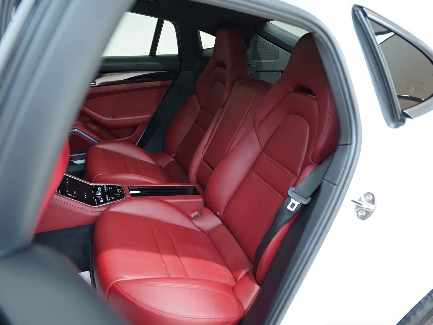 Porsche Panamera 2017 Panamera 3.0T фото 23