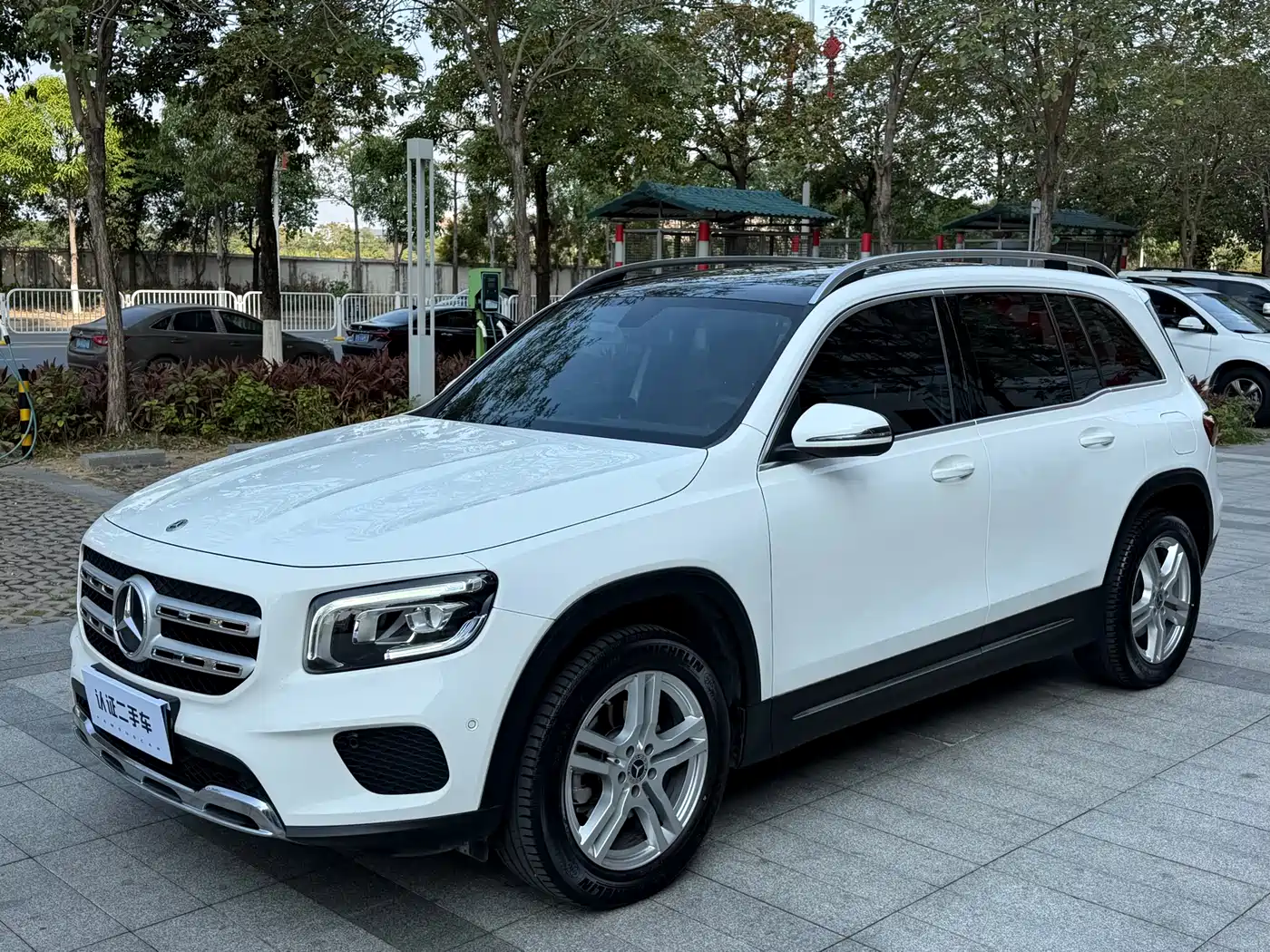 Mercedes-Benz GLB 2022 Facelift GLB 200 Fashion Style