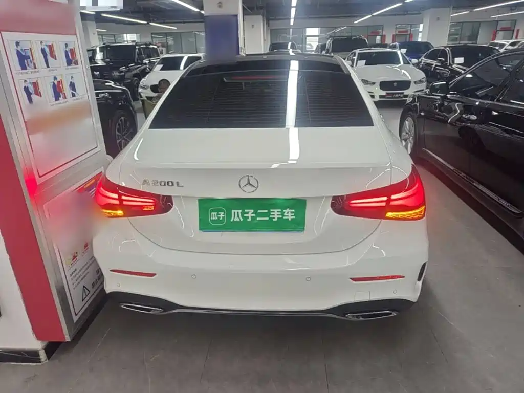 Mercedes-Benz A-Class 2025 2025 A 200 L Fashion Edition