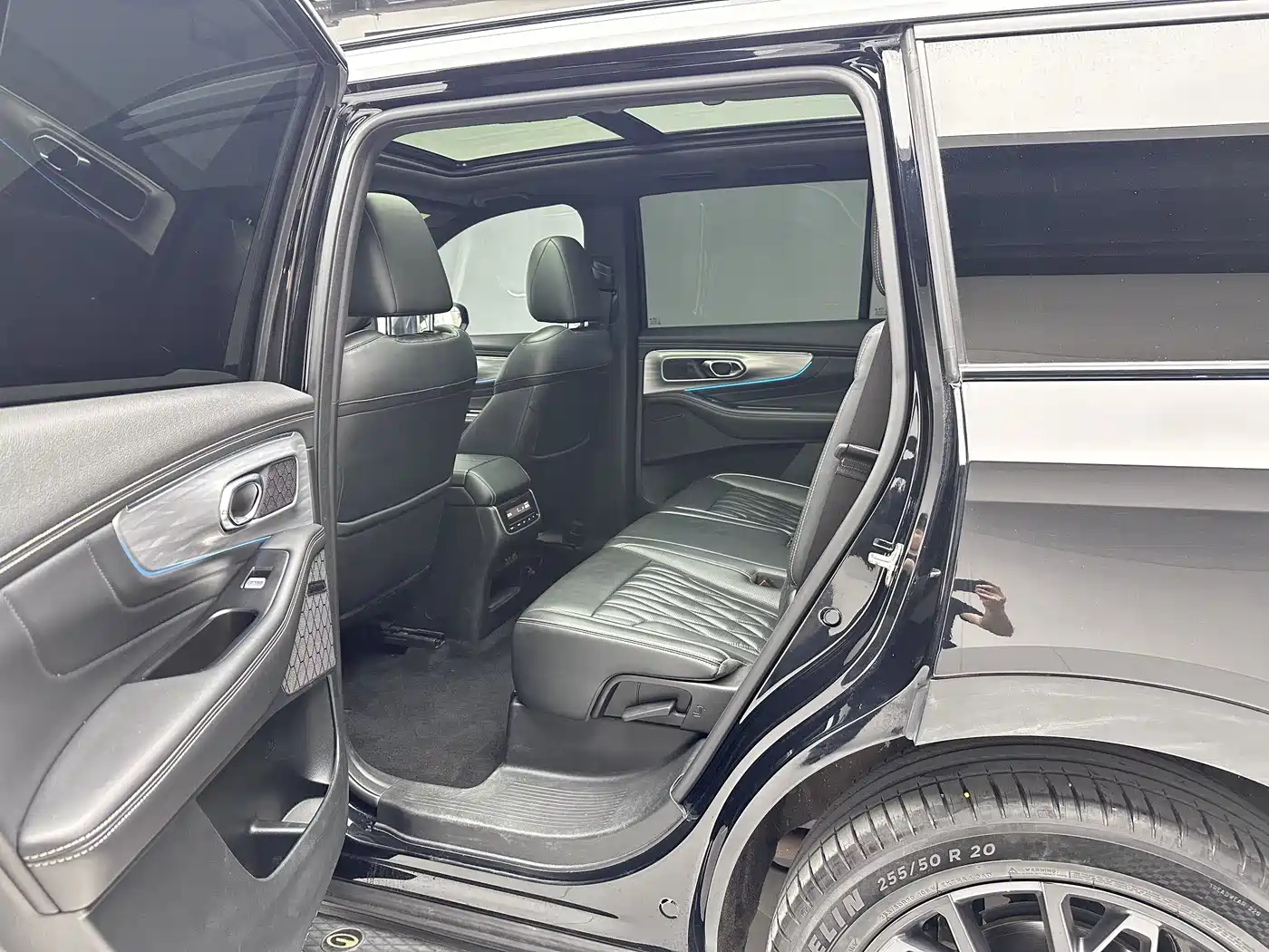 GAC Trumpchi Trumpchi GS8 2022 Pilot Series 2.0TGDI 2WD Luxury Smart Connect Edition (7-Seater) фото 9