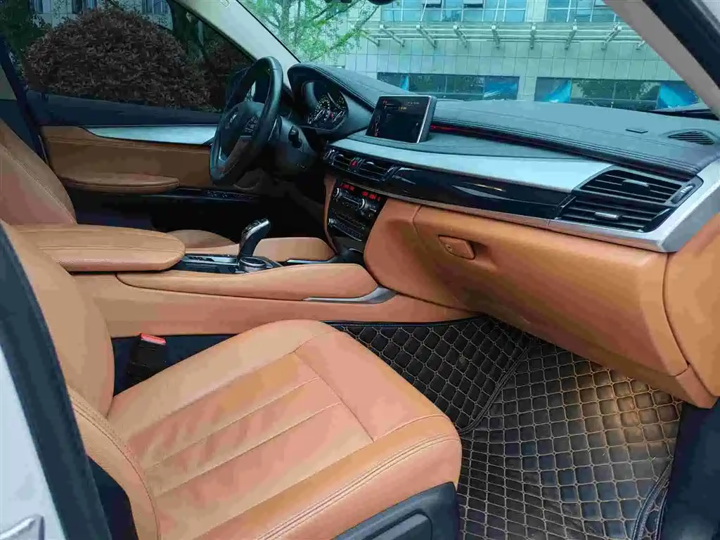 BMW X6 2015 xDrive35i Leading Type фото 5