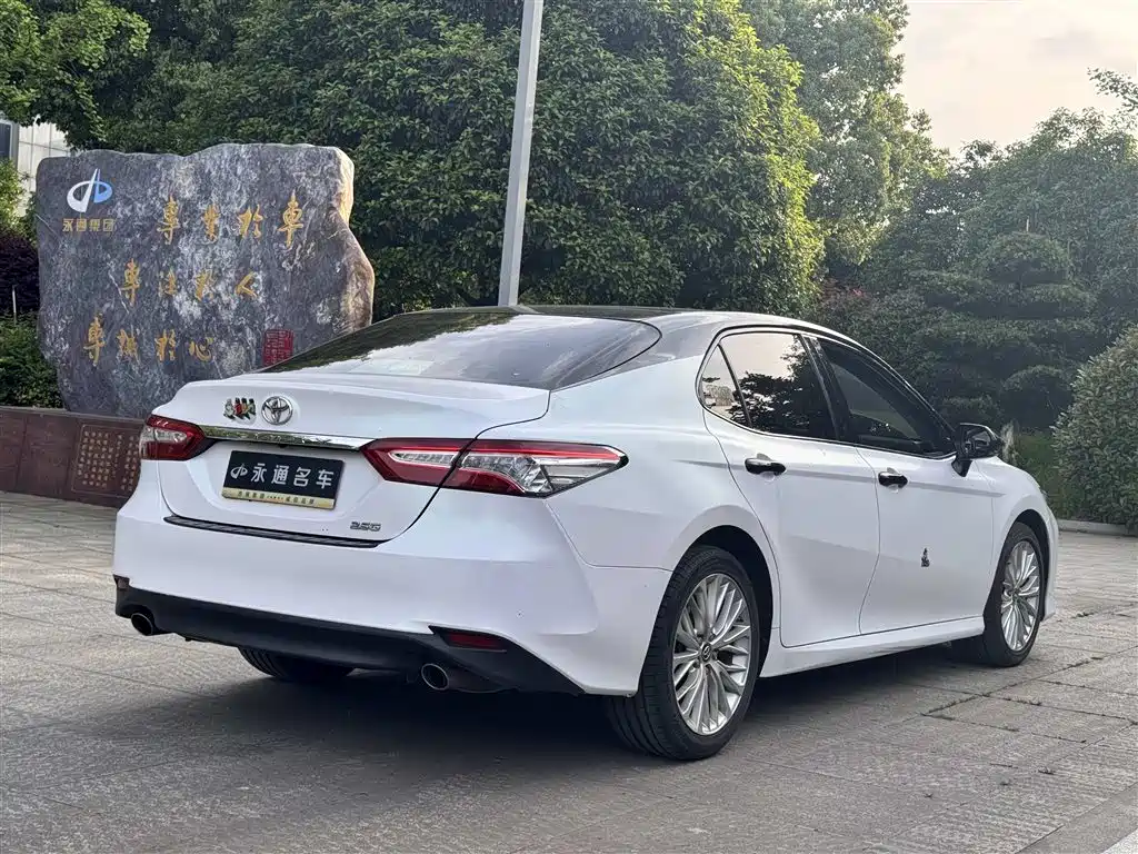 Toyota Camry 2019 2.5G Luxury Edition China VI фото 12