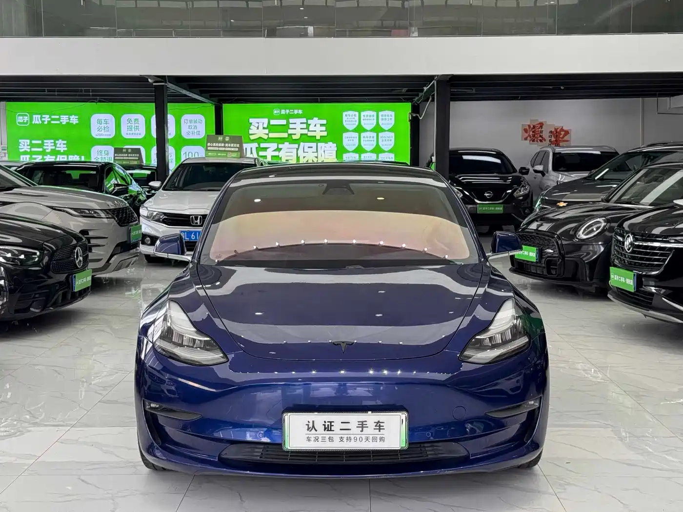 Tesla Model 3 (Import) 2019 2019 Long Range RWD Version